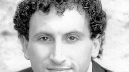 Dean Kokanos sang for the role of Lindoro in "The Italian Girl in Algiers.