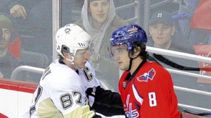 Sidney Crosby exchanges words Sunday with the Capitals' Alex Ovechkin.
