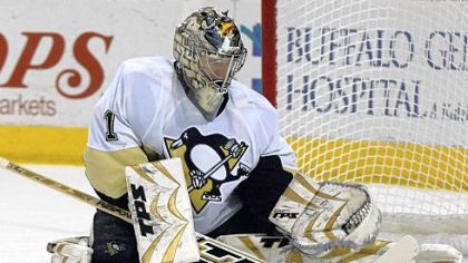 The Penguins are trying to re-sign restricted free agent goaltender John Curry.