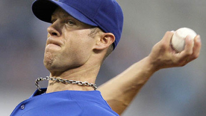 Cubs pitcher Rich Harden throws in the second inning last night.