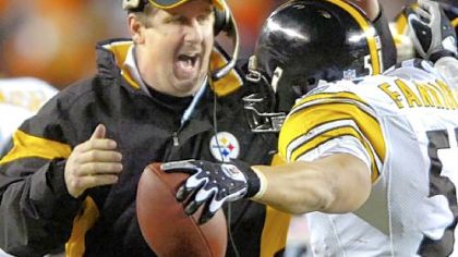 Keith Butler is staying as the Steelers' linebackers coach.