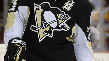 Evgeni Malkin hangs his head after the Flyers score their third goal of the game last night.