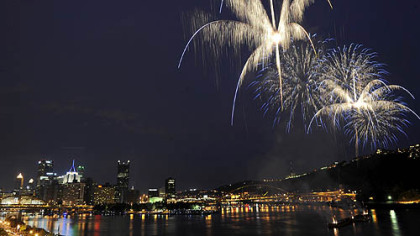 July 4 fireworks across the skyline of Pittsburgh last night.