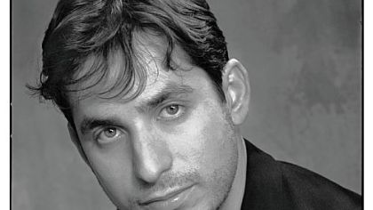 Matthew Pearl, author of "The Last Dickens," puts new spin on 139-year-old mystery.