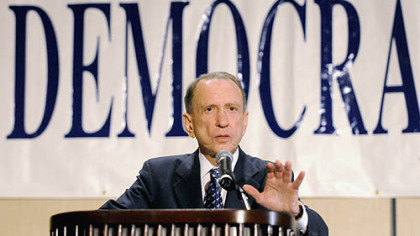 Sen. Arlen Specter delivers his first major speech to Pennsylvania Democratic Party leaders yesterday at the Democratic State Committee meeting at the Westin Convention Center Hotel, Downtown, since switching parties.