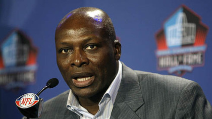Former Bills defensive end Bruce Smithw was convicted of drunken driving yesterday in Virginia.