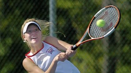 Peters Township High graduate Allison Riske will give pro tennis a shot.
