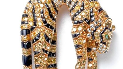 A tiger clip yellow diamond brooch sold to Barbara Hutton in 1957.