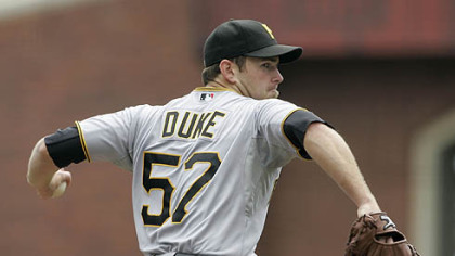 Pirates itcher Zach Duke delivers against the San Francisco Giants in the first inning.