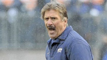 Pitt head coach Dave Wannstedt.