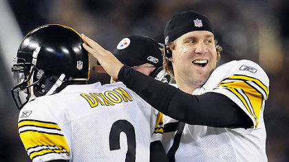 Ben Roethlisberger congratulates Dennis Dixon after Dixon threw a  touchdown against the Ravens on Nov. 29. Roethlisberger did not play because of concussion symptoms.