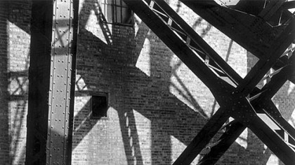 A photograph of the Bloomfield Bridge by Clyde Hare.