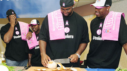 03-16-33_pink-towels-and-players_420.jpg