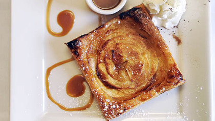 Apple tarte with homemade caramel sauce at Paris 66.