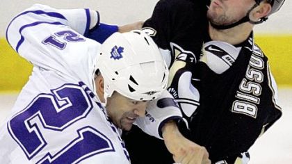 The Penguins lost forward Paul Bissonnette to the Coyotes through waivers today.
