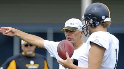 Ken Anderson and Ben Roethlisberger at work on the South Side this week.