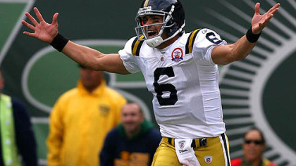 Jets quarterback Mark Sanchez drew some attention for eating a hot dog on the sidelines during a recent game.