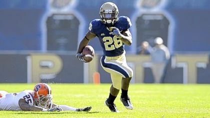Running back Dion Lewis leads Pitt against Notre Dame Saturday.