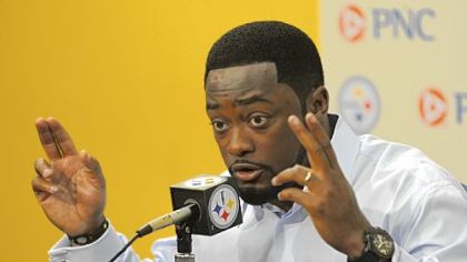 Steelers coach Mike Tomlin on the Patriots' offense: "You study a team like New England, and they walk into a stadium offensively, and week to week they can be whatever they choose to be."