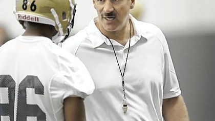 Pitt head coach Dave Wannstedt.