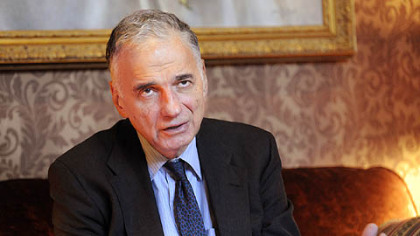 Ralph Nader before his speech "The Mega Corporate Destruction of Capitalism & Democracy" at Point Park University yesterday.
